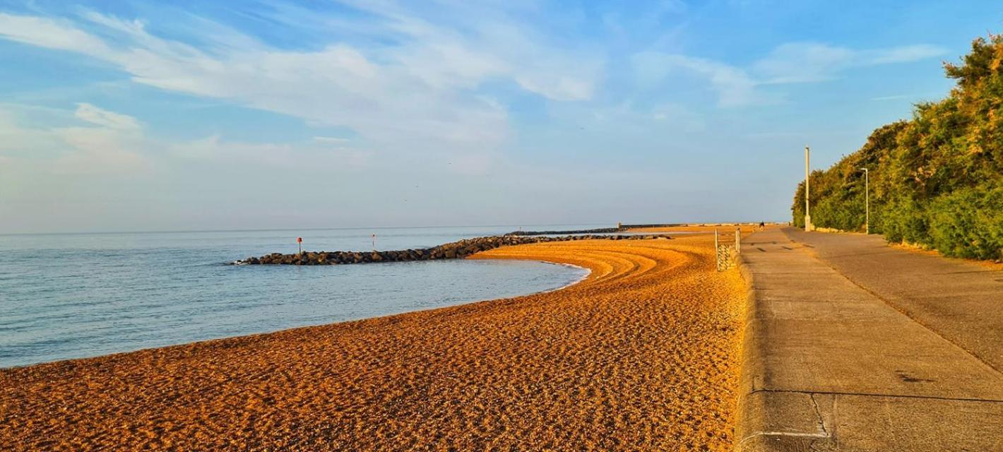 Modern Double Room With En-Suite, Parking & Fast Wifi - Close To Beach Sandgate Exteriör bild
